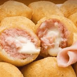 Bolinha de pizza presunto e queijo